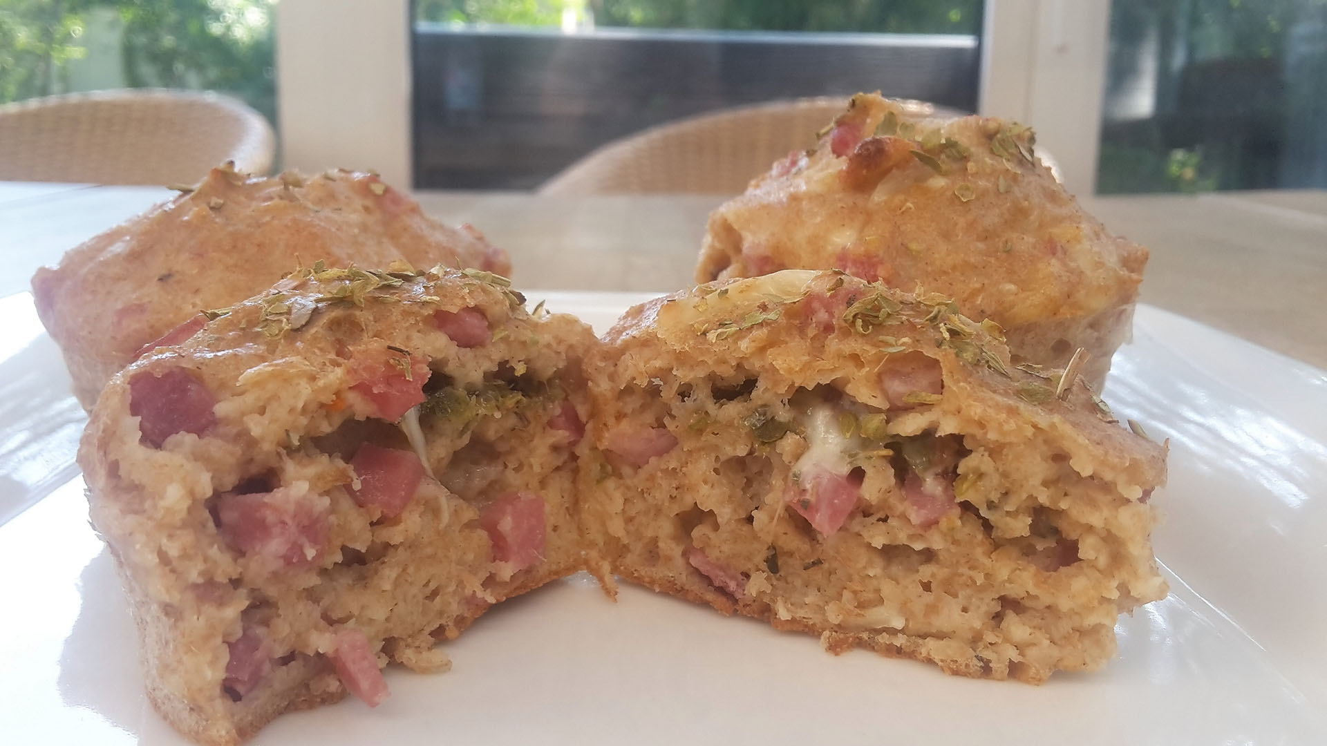 Gesunde Pizzamuffins auf Kochen-verstehen.de