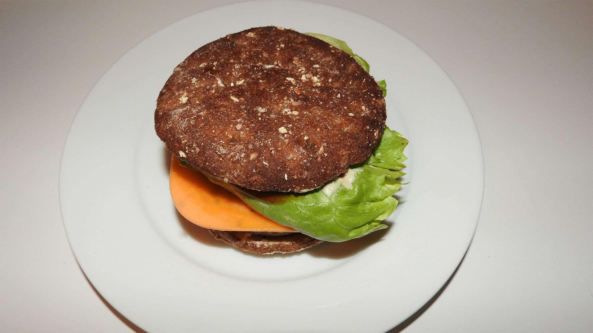 Veganer Burger auf Kochen-verstehen.de