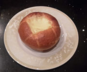 Brot mit Käsefüllung