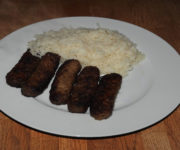 Ćevapčići mit Reis (Rezept mit Bild) auf Kochen-verstehen.de