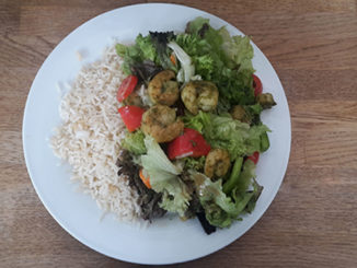 Garnelen mit Reis und Salat (Rezept mit Bild) auf Kochen-verstehen.de