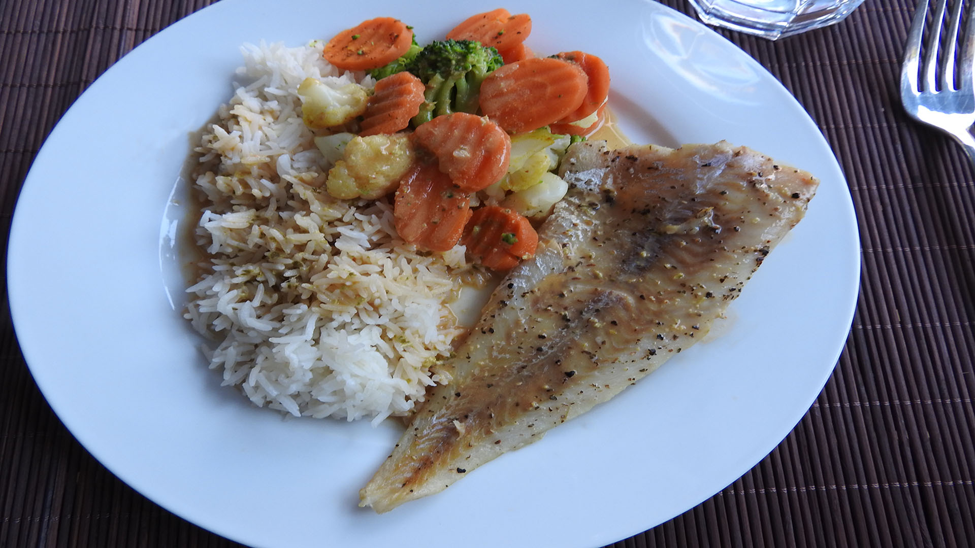 Gegrillter Seelachs mit Pfeffersauce | Kochen-verstehen.de