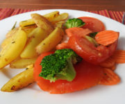 Kartoffelspalten mit Kaisergemüse