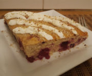 Kuchen mit Früchten und Magerquarktopping auf Kochen-verstehen.de