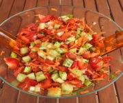 Kunterbunter Gemüsesalat auf Kochen-verstehen.de