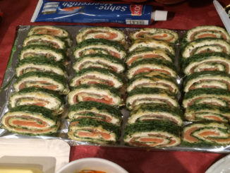 Lachsrolle mit Frischkäse und Spinat auf Kochen-verstehen.de