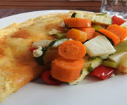 Omelett mit Backgemüse