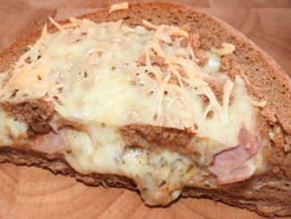 Pizza Bowl mit Schinken und Käse auf Kochen-verstehen.de