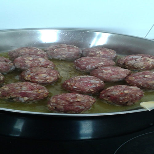 Frikadellen nach Hausfrauenart auf Kochen-verstehen.de