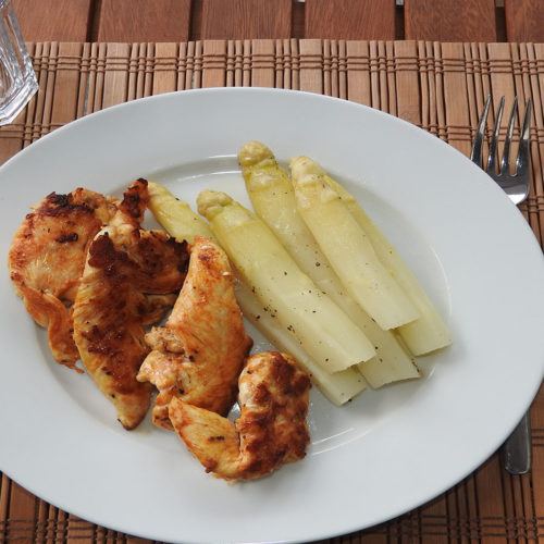 Spargel mit Putenbrust auf Kochen-verstehen.de