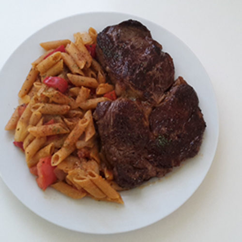 Steak mit Tomaten und Vollkornnudeln (Rezept mit Bild) auf Kochen-verstehen.de
