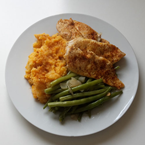 Süßkartoffelpüree mit Hähnchen und Bohnen | Kochen-verstehen.de