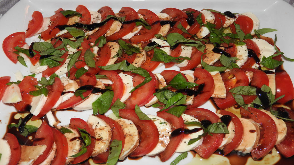 Schafskäsecreme mit Basilikum und Tomaten (Rezept mit Bild) | Kochen ...