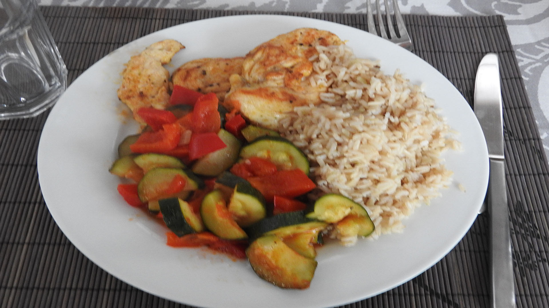 Zucchini mit Reis und Hähnchen | Kochen-verstehen.de